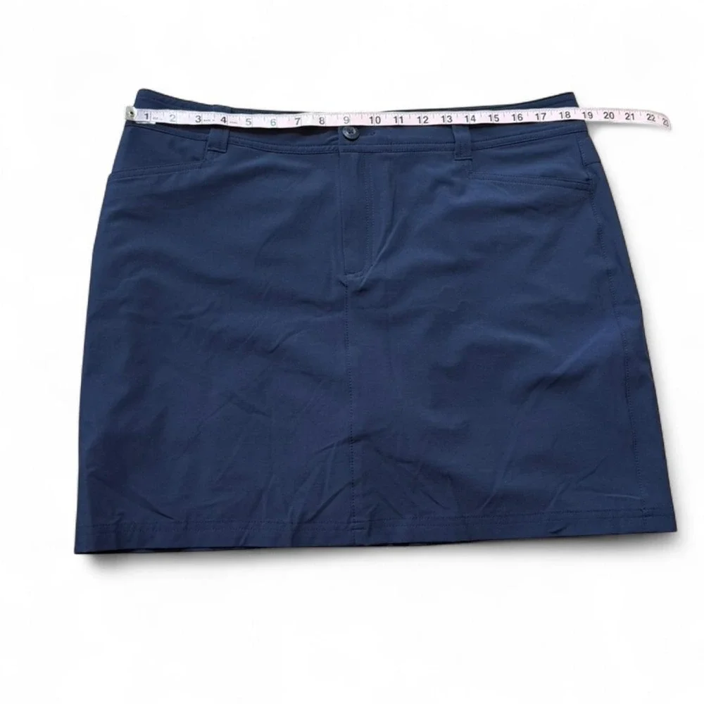 Eddie Bauer Navy Blue Active Skort, Women's Size‎ 14